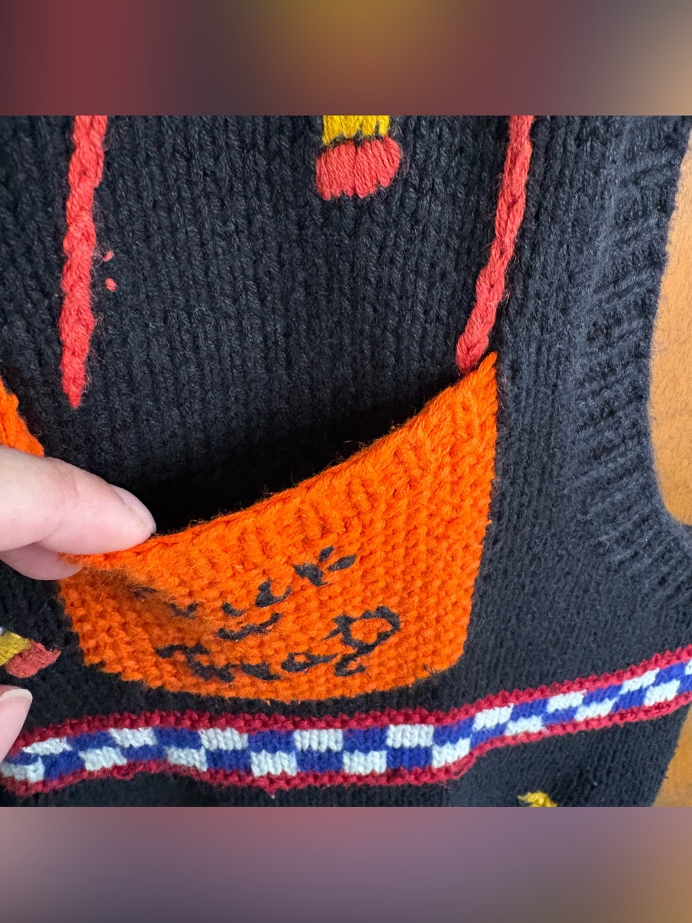 Vintage 90s Black Halloween Patchwork Embroidered Sweater Vest Pumpkin Ghost Y2K - Picture 7 of 11